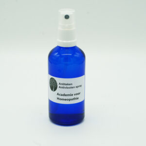 Energetische spray tegen teken en vlooien